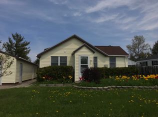 320 W 10th Ave, Sault Sainte Marie, MI 49783