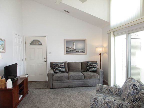 2nd image of 4400 Pleasure Ave APT 305
