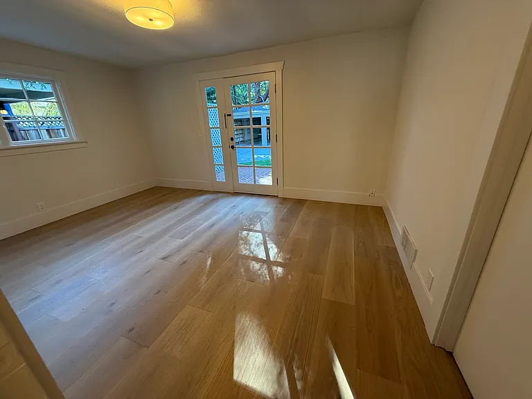 360 Stanford Ave — Photo 13
