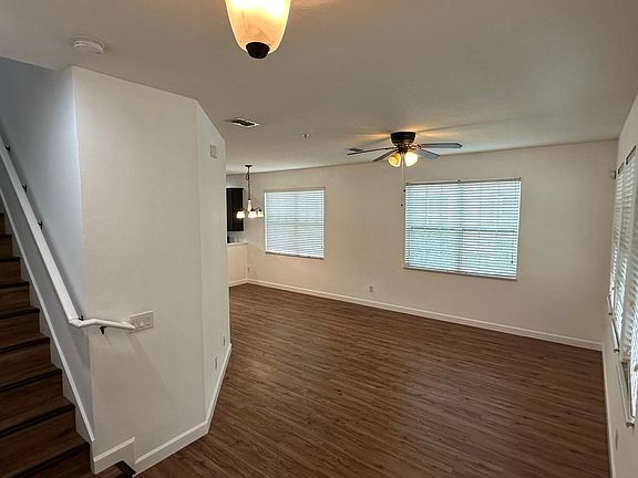 5th image of 10254 Hartford Maroon Rd