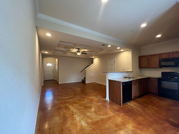 3rd image of 6323 Melanzane Ave #3