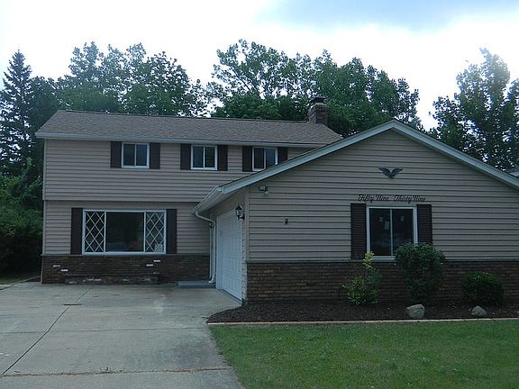 2nd image of 5939 Lehman Dr