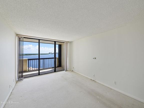 4th image of 115 Lakeshore Dr APT 1146