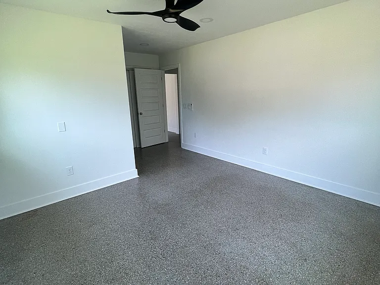 7906 Lockwood Dr — Photo 7