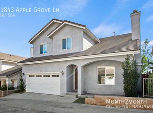 11843 Apple Grove Ln, Sylmar, CA 91342
