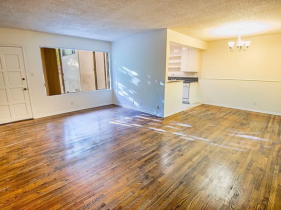 3rd image of 8556 Cashio St #7