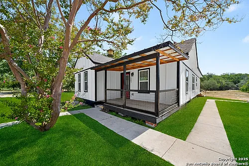 1203 Avenue J Photo 1