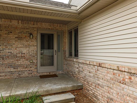 5th image of 438 Cottonwood Ln