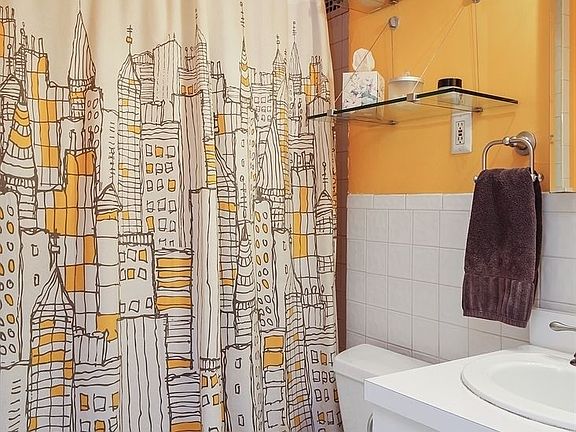 5th image of 3 Sheridan Sq APT 4N