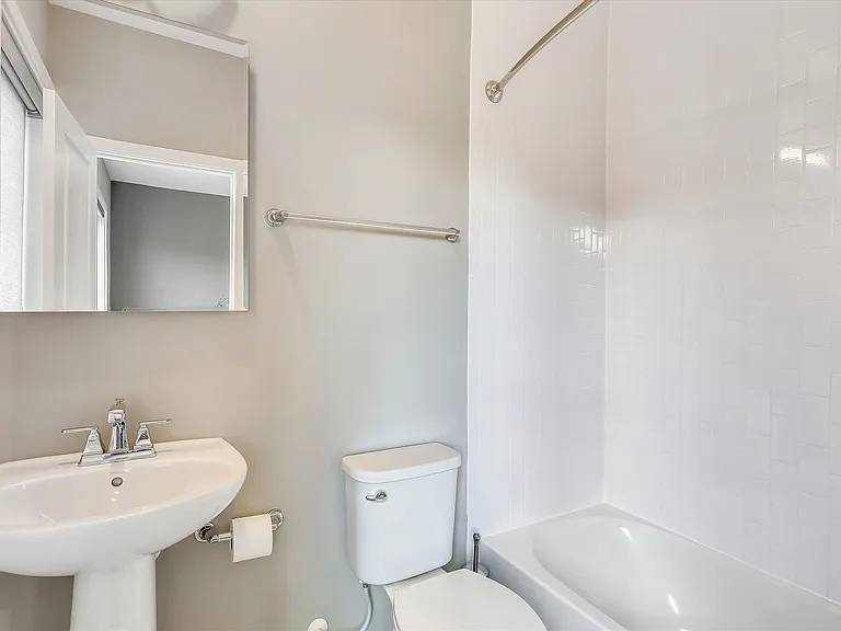8052 Red Hook St — Photo 47