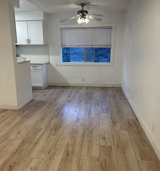 22343 Pacific Coast Hwy #4 — Photo 2