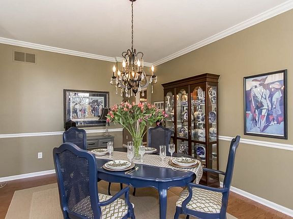 4th image of 7781 Dakota Cir