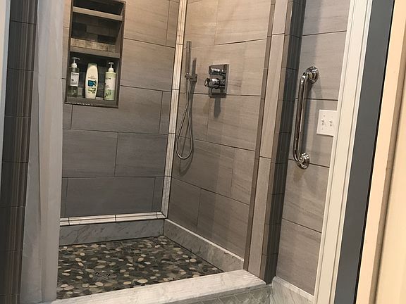 5th image of 1269 Market St