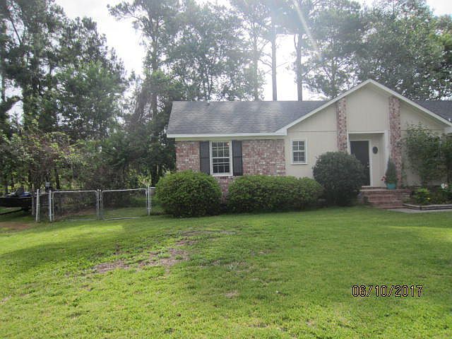 1st image of 115 Mary Ann Dr
