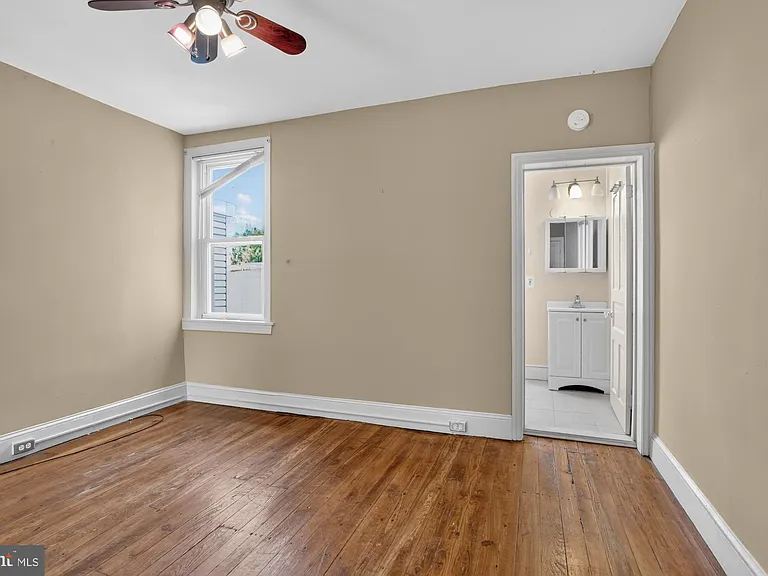 2228 Taggert St — Photo 14