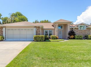 102 Old Sunbeam Dr, South Daytona, FL 32119