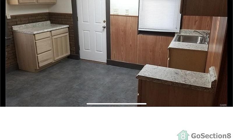 1st image of 2801 E 3rd St