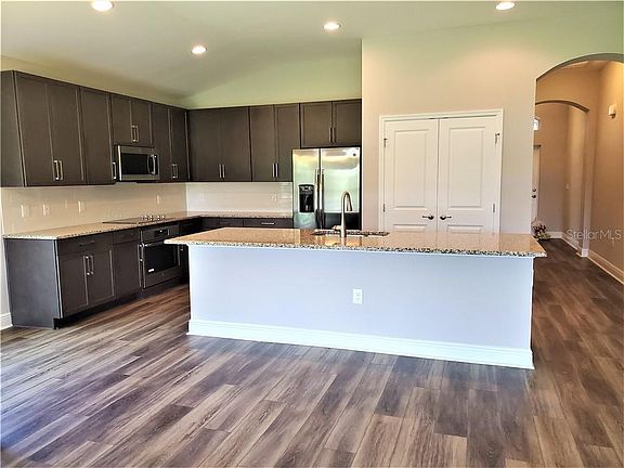 3rd image of 32031 Stone Meadow Ct