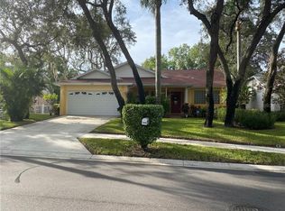 1018 Rolling Oaks Ave, Tarpon Springs, FL 34689