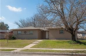1st image of 944 Vaughn Dr