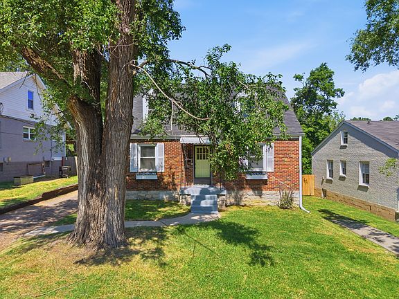 2nd image of 3707 Burrus St