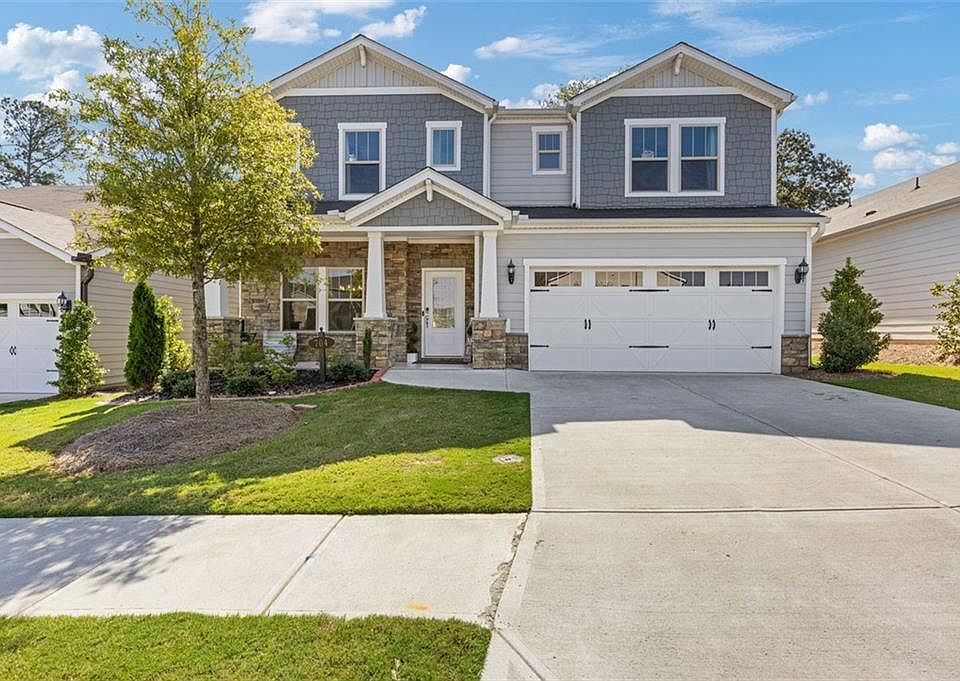 1st image of 704 Chipping Sparrow St