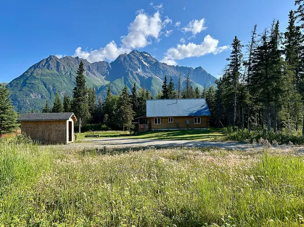 16582 E Julie Marie Cir, Palmer, AK 99645