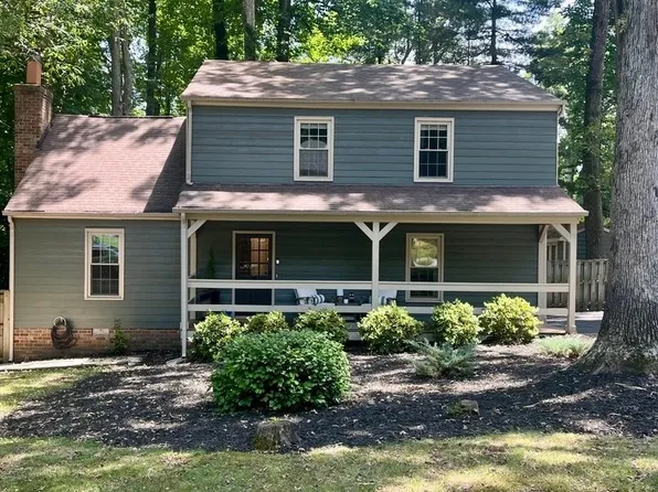 8715 Laumic Dr, North Chesterfield, VA 23235