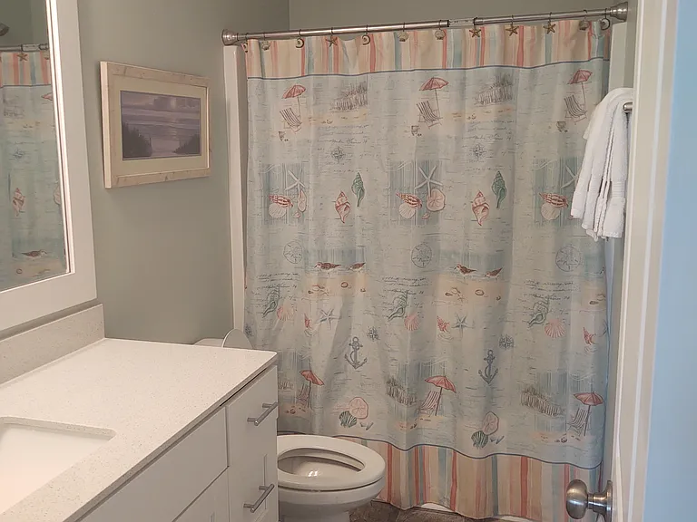 1404 Kinsley Ct NE — Photo 24