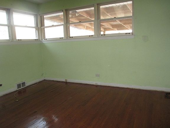 5th image of 8443 N Kimball Ave