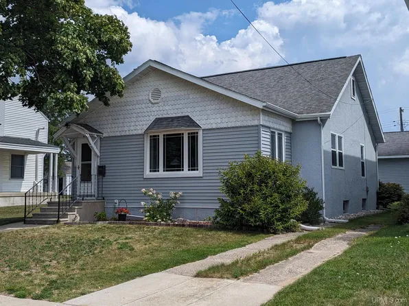 817 Range St, Manistique, MI 49854