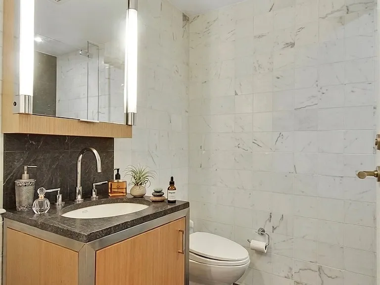 100 W 58th St #12F — Photo 6