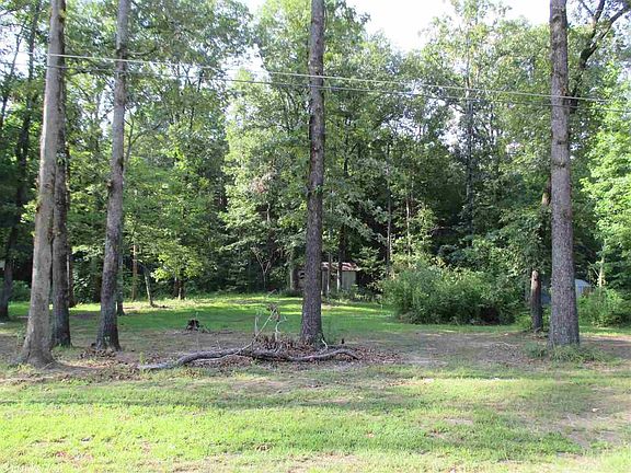 4th image of 108 Huckleberry Ln