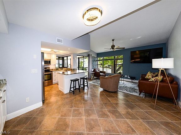 3rd image of 5690 Trailwinds Dr APT 621