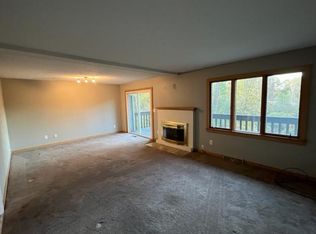 1263 Greenwood Ave, Kent, OH 44240