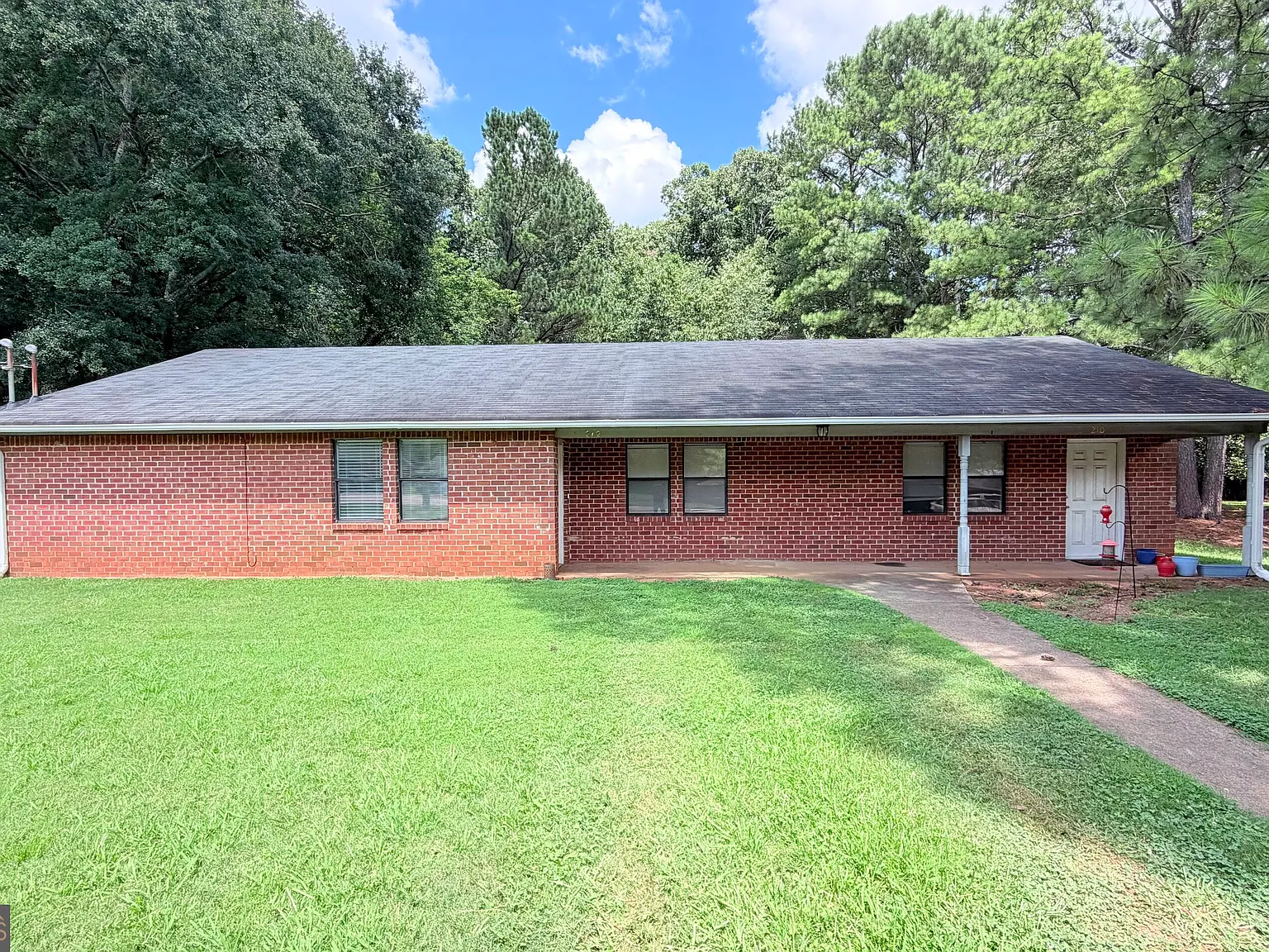 2 bed, 2.0 bath, 1126 sqft, $1,200 — Photo 1