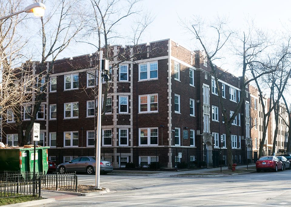 1st image of 1063 W Glenlake #1N