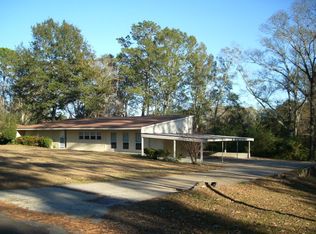 715 S 6th St, McComb, MS 39648