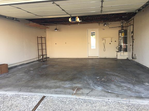 5th image of 14531 Countrywood Ln