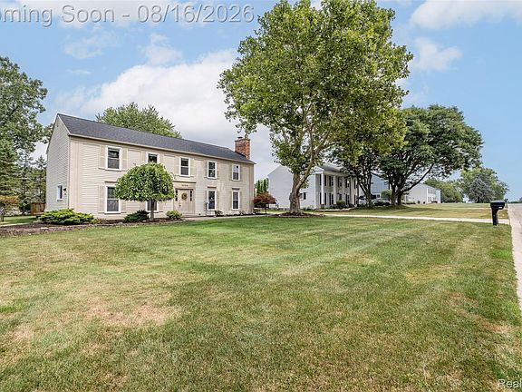 3rd image of 5320 Kingsfield Dr