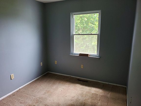 3rd image of 107 Channing Dr