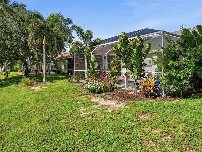 8018 Tauren Ct — Photo 39