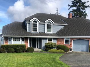5927 Chennault Beach Dr, Mukilteo, WA 98275
