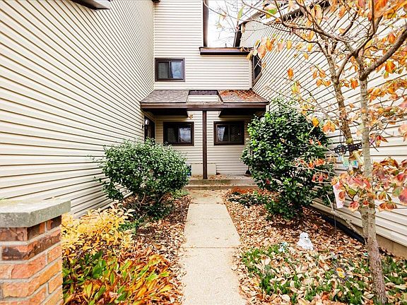 2nd image of 11612 Holly Walk Dr