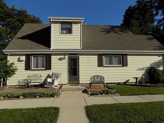 4th image of this home