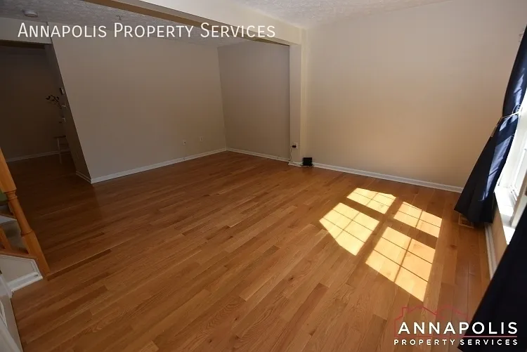 8735 Thornbrook Dr — Photo 10