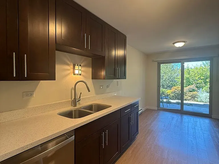 2026 Yale Ave E — Photo 3