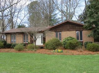 5403 Ainsworth Dr, Greensboro, NC 27410