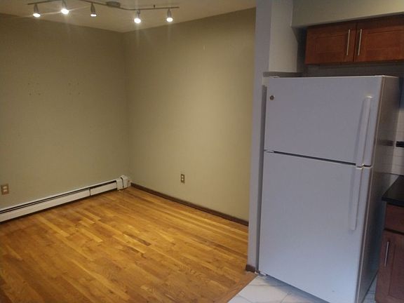 4th image of 37-14 Greenpoint Ave #1F
