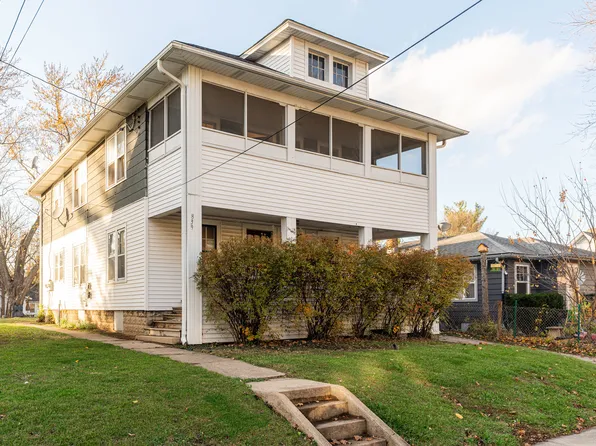 839 N 11th St, Dekalb, IL 60115
